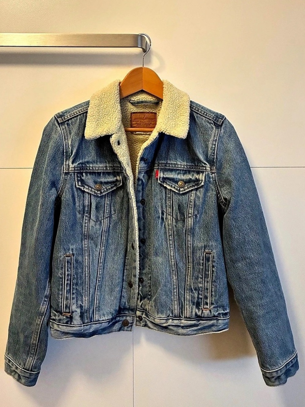 Levi's Sherpa Trucker Jacket Blue & White Medium